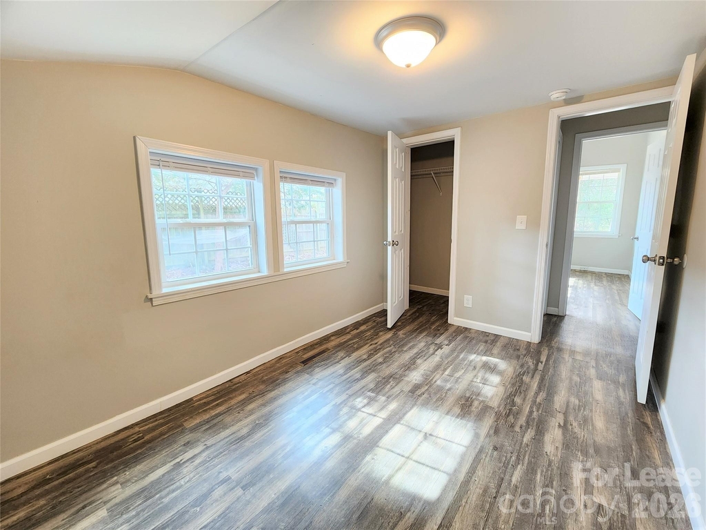 1423 Oakshade Avenue - Photo 10