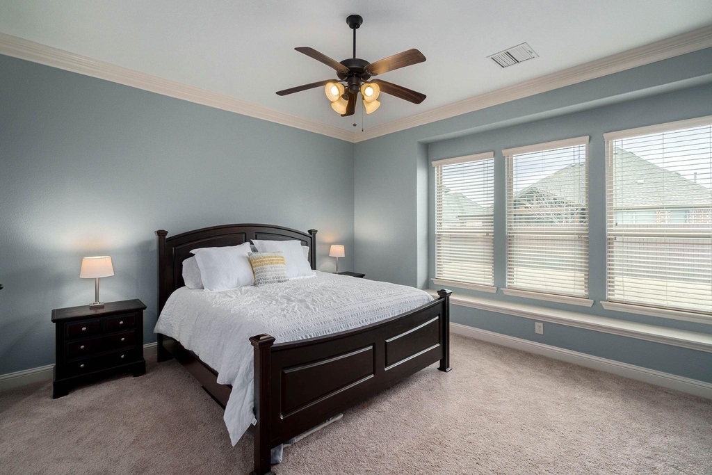 410 Oxford Place - Photo 9