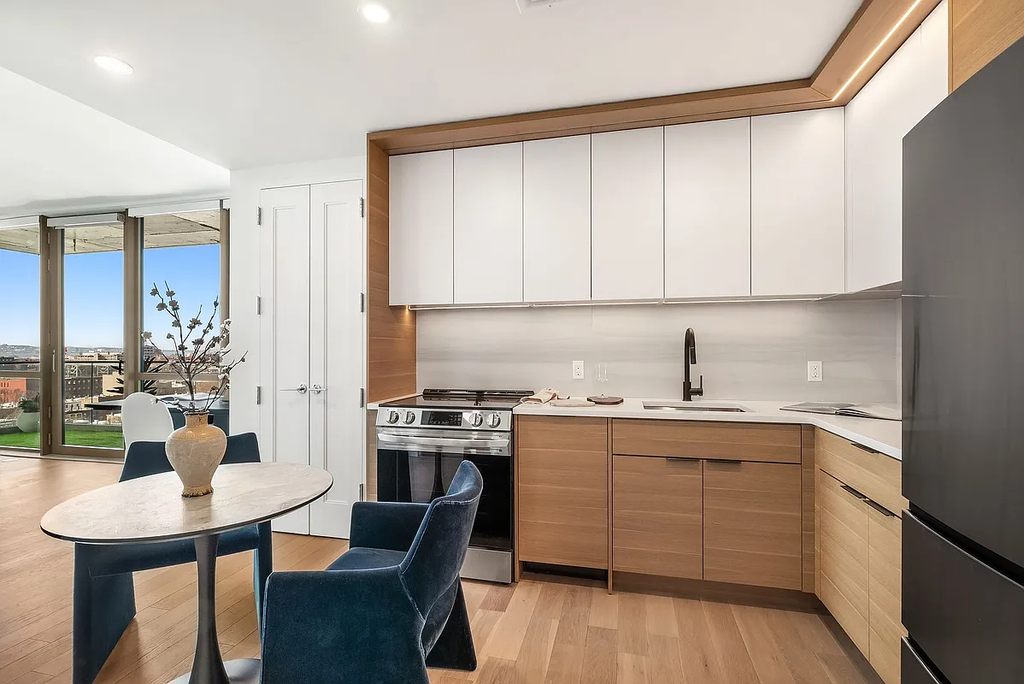 395 Carroll Street - Photo 1