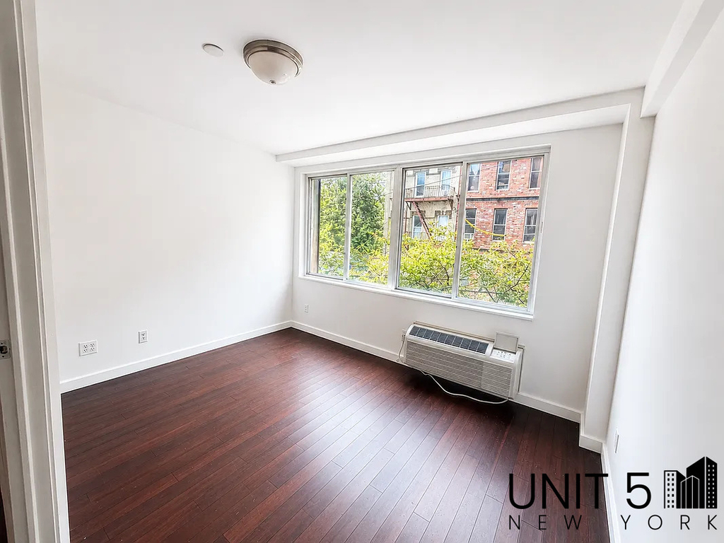 286 Stanhope Street - Photo 9