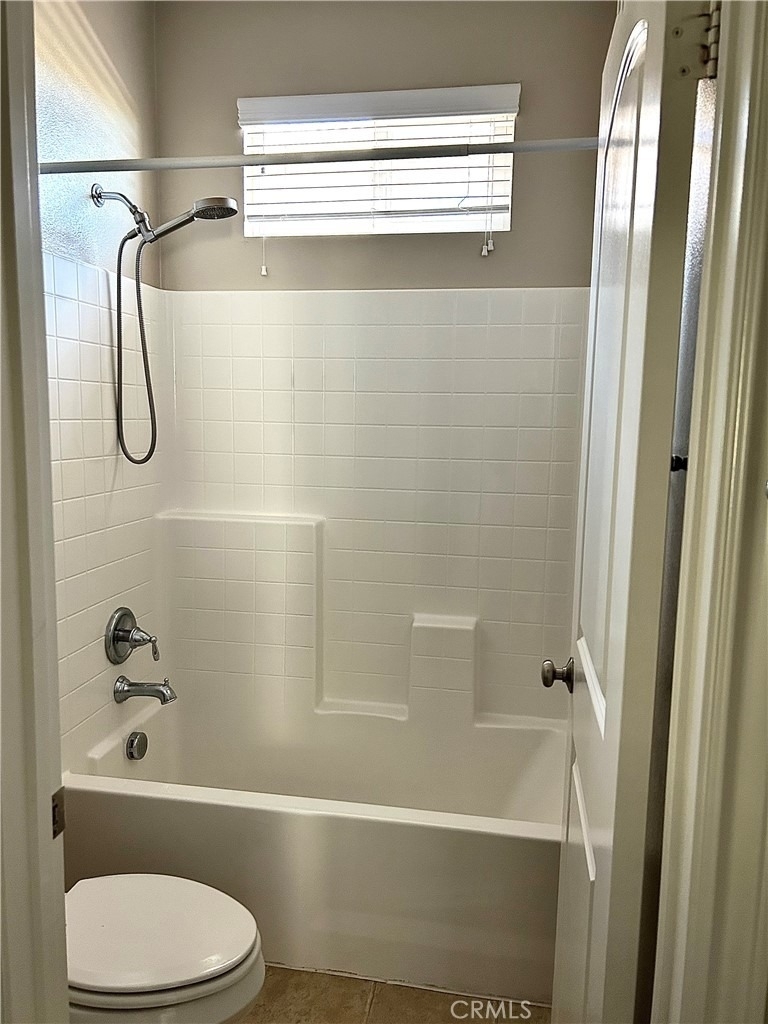 45667 Bassett Street - Photo 4