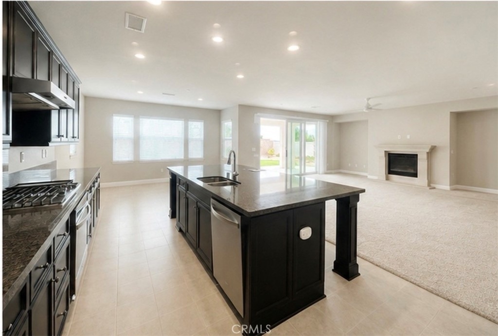 45667 Bassett Street - Photo 10