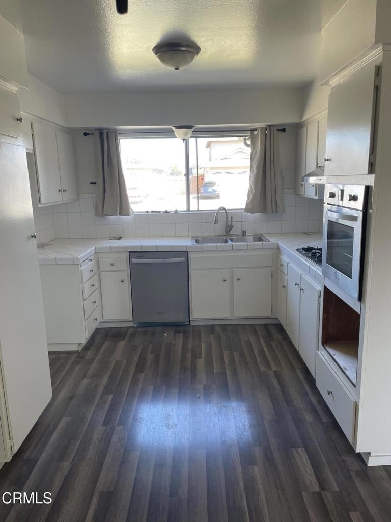 7560 Lemur Street - Photo 2