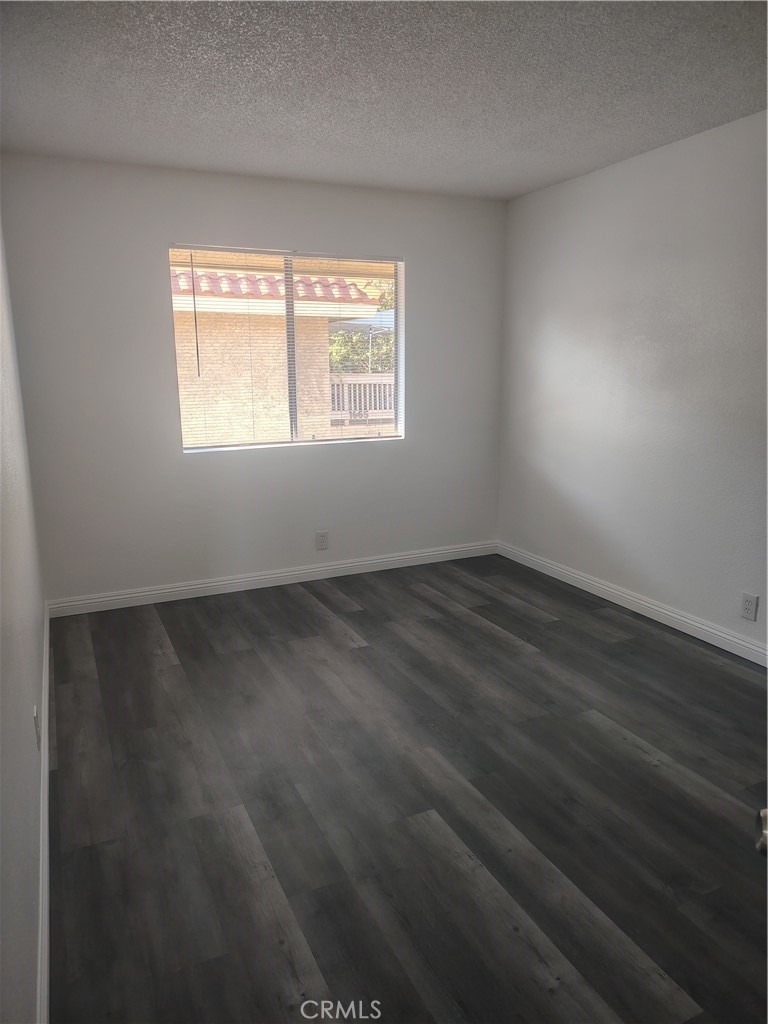 1667 Kingsley - Photo 1