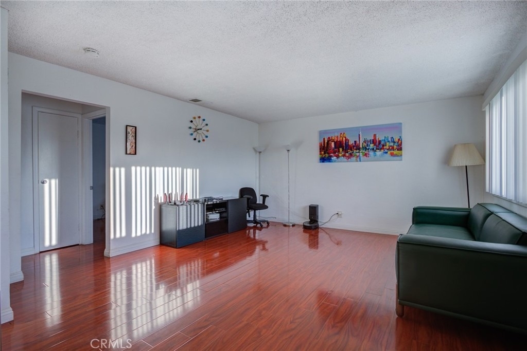 1751 Fullerton - Photo 5