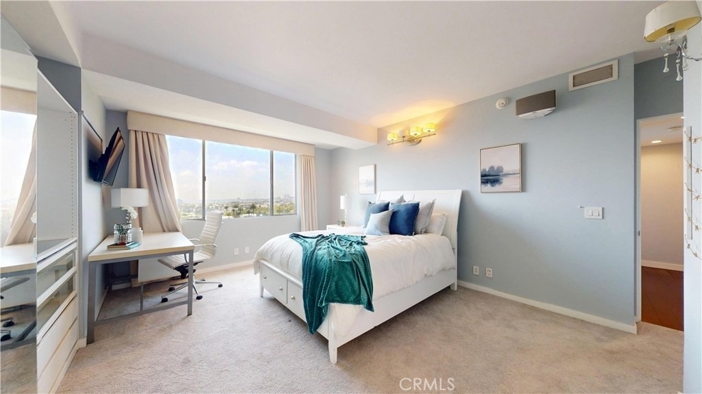 818 N Doheny Drive - Photo 27
