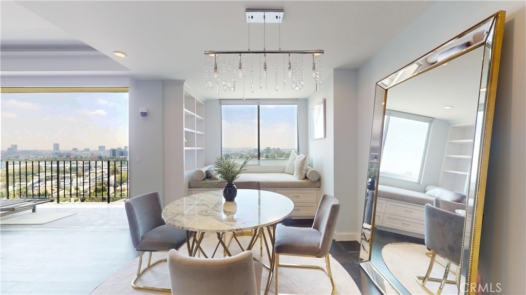 818 N Doheny Drive - Photo 9