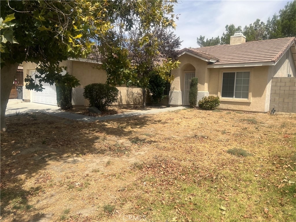 43516 32nd Street E - Photo 1