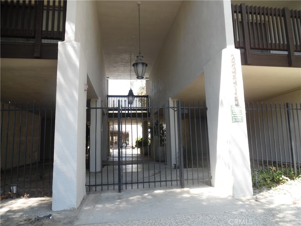 23515 Lyons - Photo 1