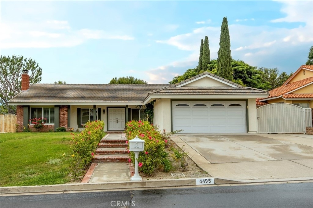 4495 Avenida De La Luz - Photo 0