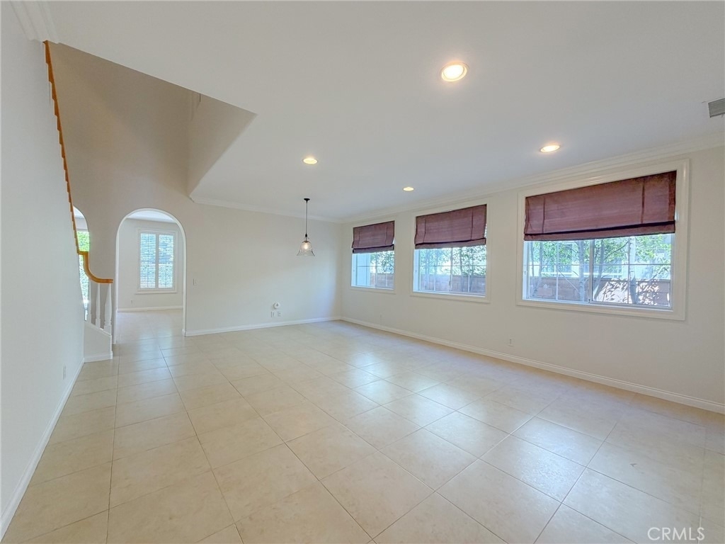 82 Laurelhurst - Photo 7
