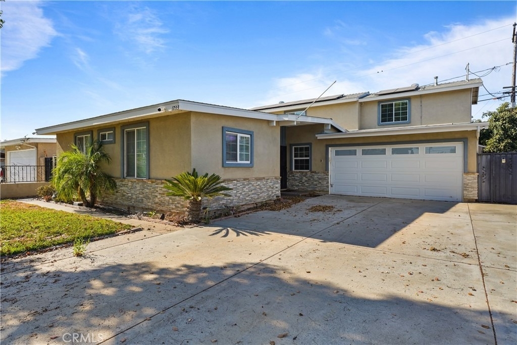 1733 Raymar Street - Photo 33
