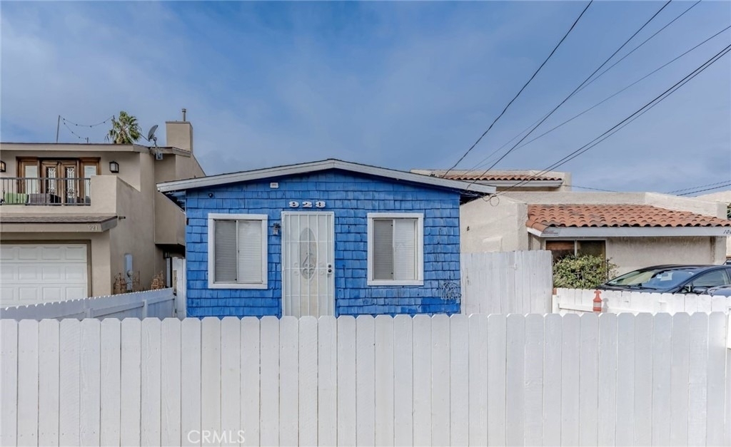 923 Alabama Street - Photo 1