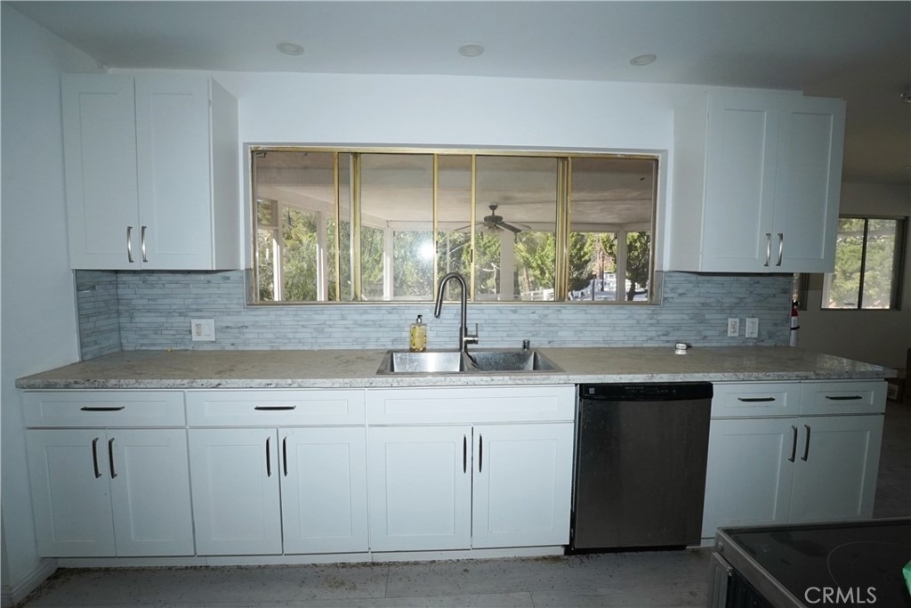 33716 Hubbard - Photo 12