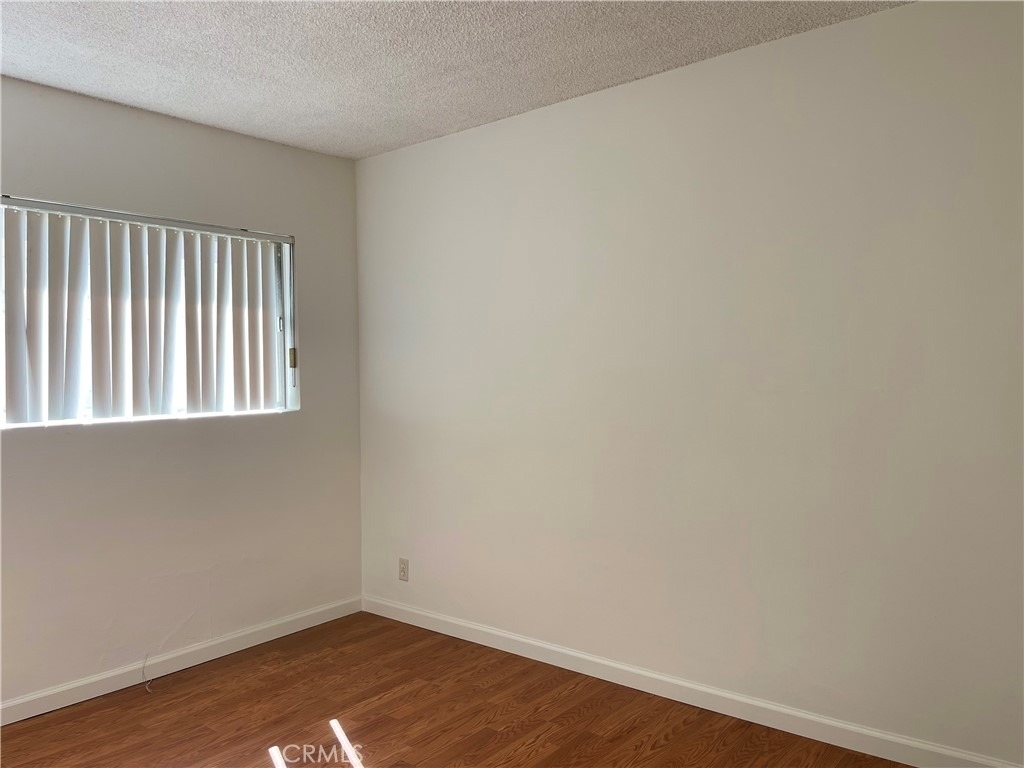 121 E Beacon Street - Photo 8