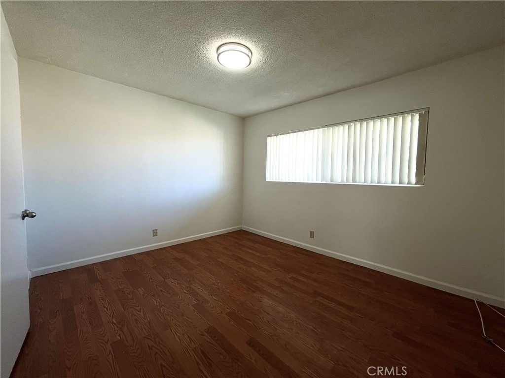 121 E Beacon Street - Photo 5