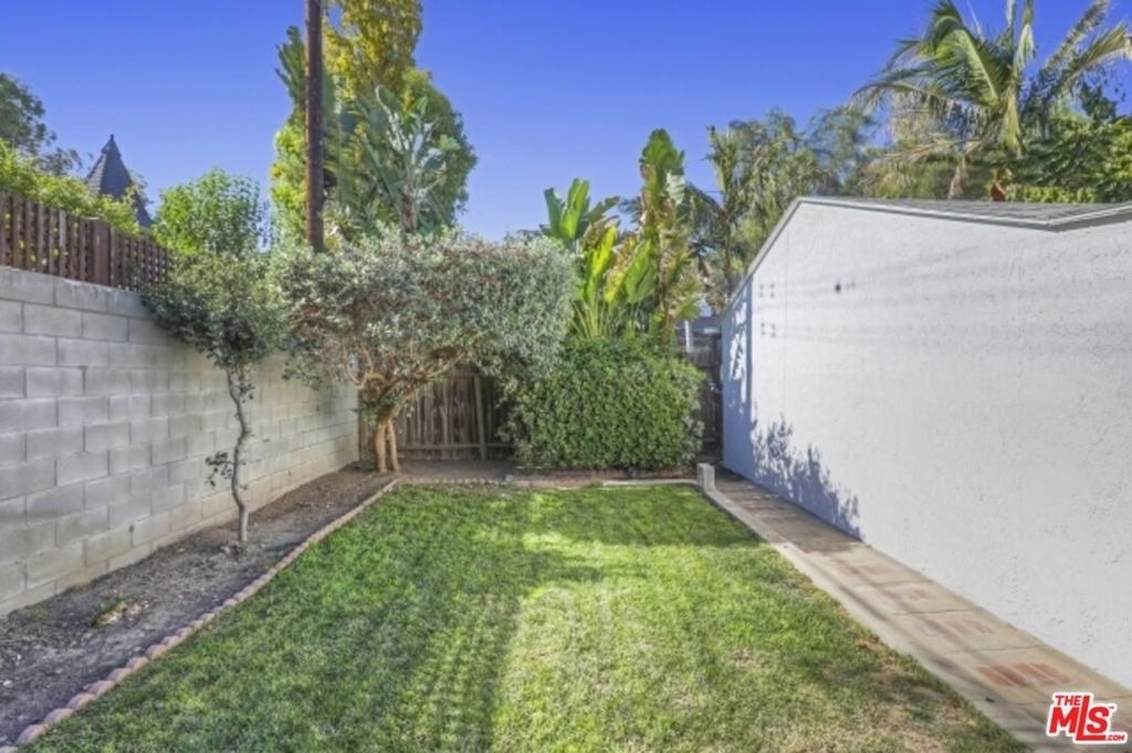 22046 Galvez Street - Photo 30