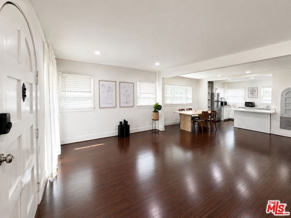 2421 3rd Avenue - Photo 3