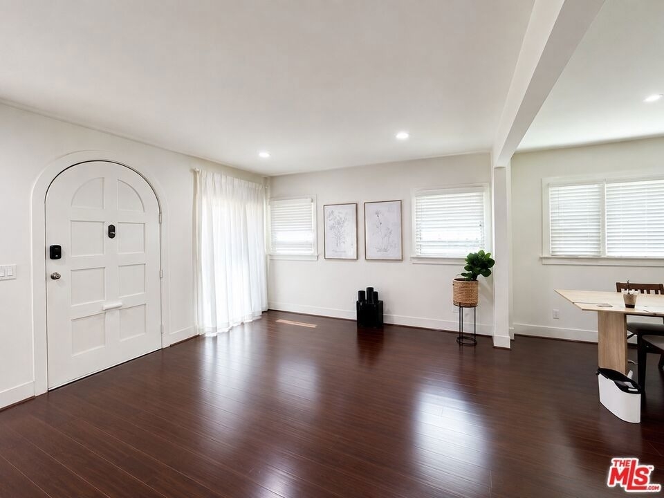 2421 3rd Avenue - Photo 2