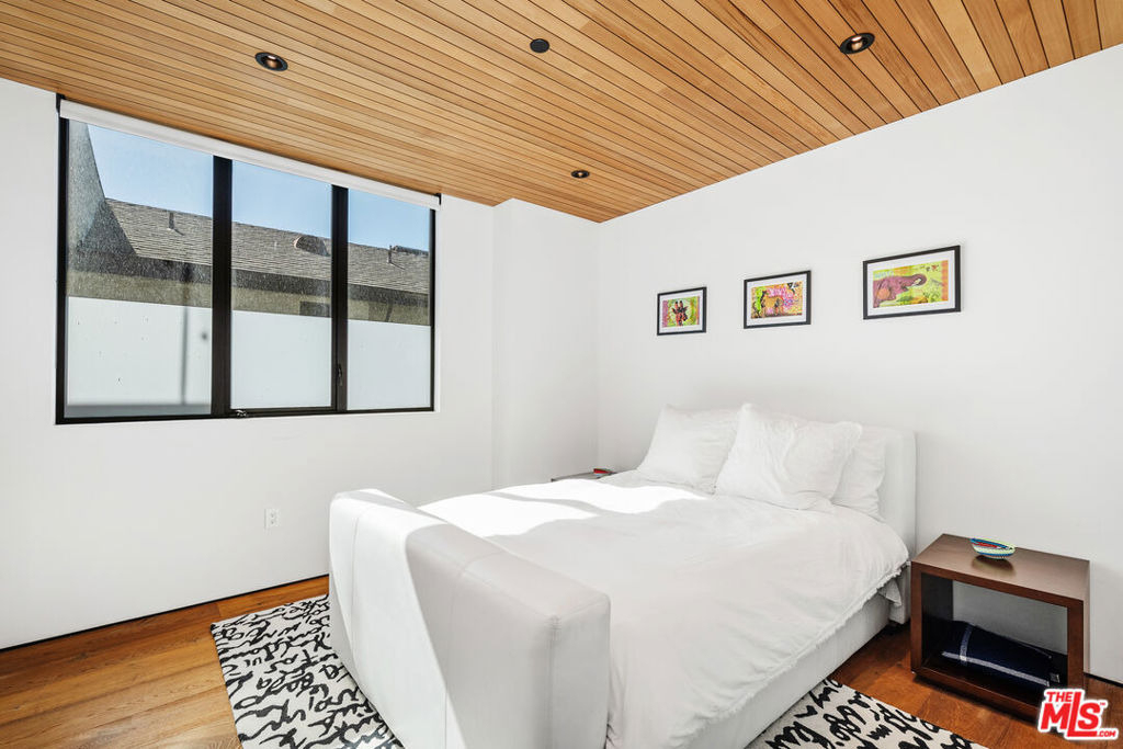 303 Windward Avenue - Photo 11