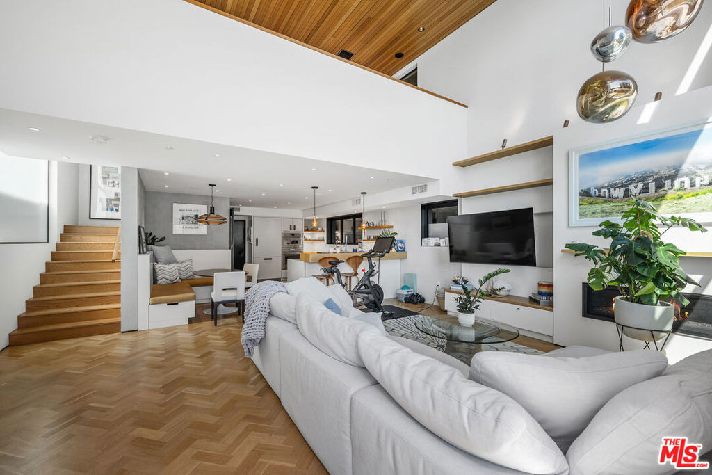 303 Windward Avenue - Photo 3