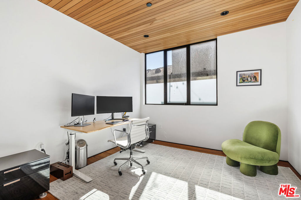 303 Windward Avenue - Photo 10