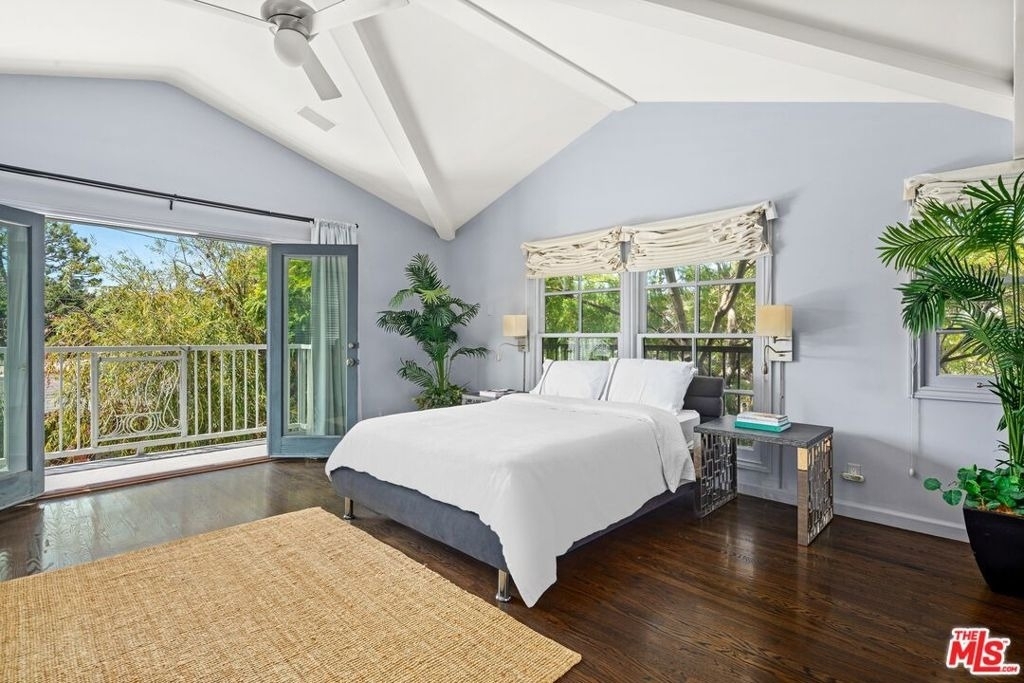 449 Westbourne Drive - Photo 5