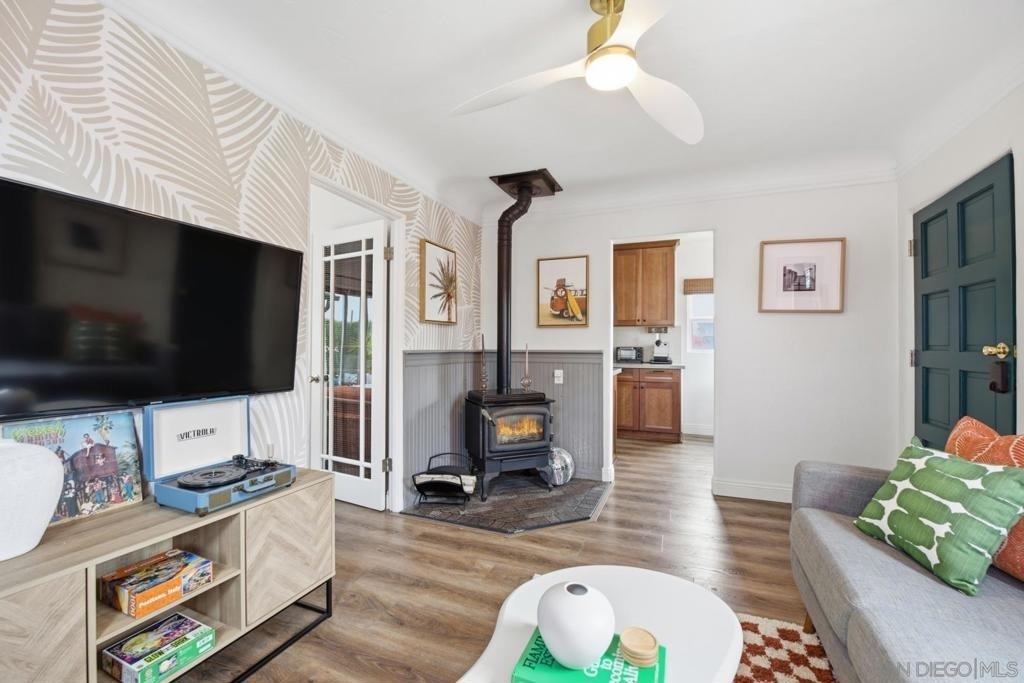 3266 Madison - Photo 1