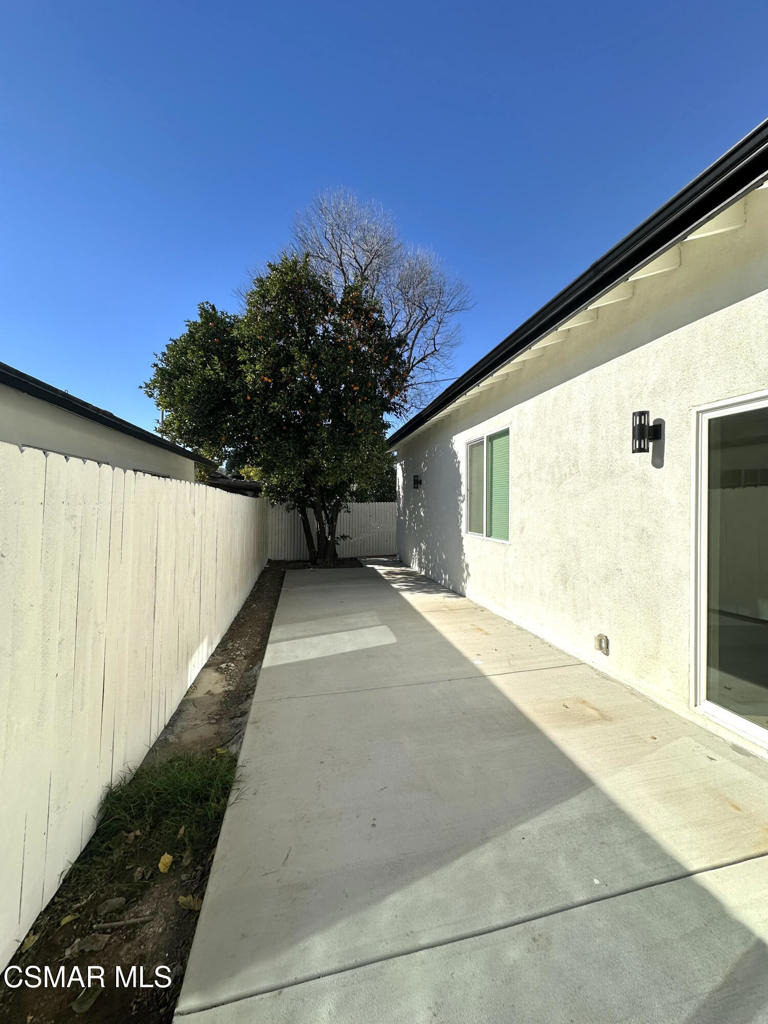 8515 Vanalden Avenue - Photo 2