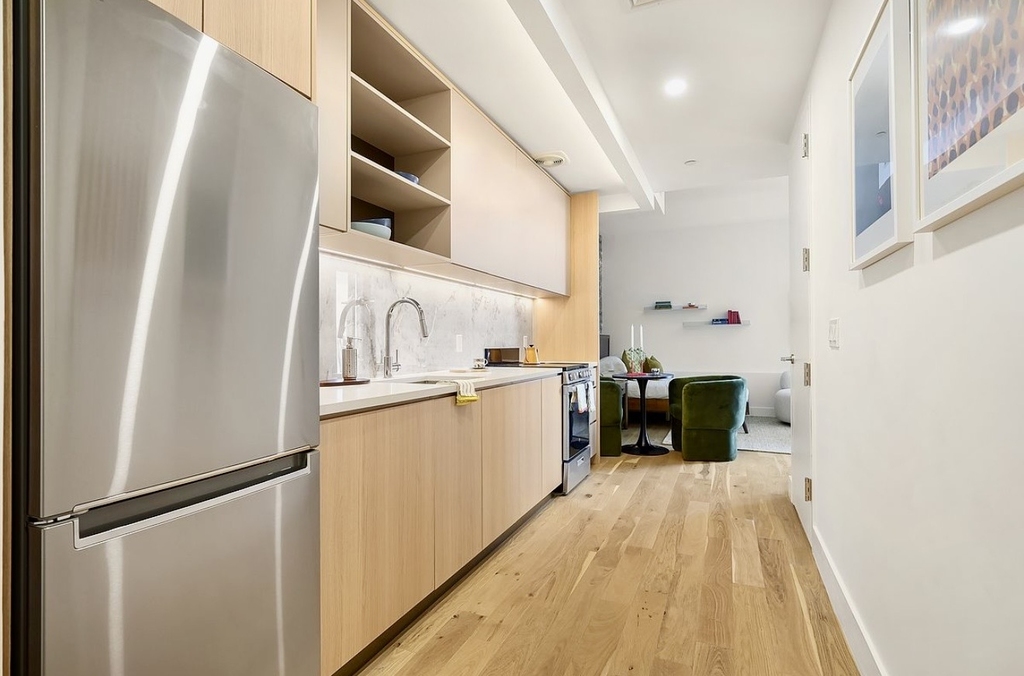 Rockwell Place - Photo 1