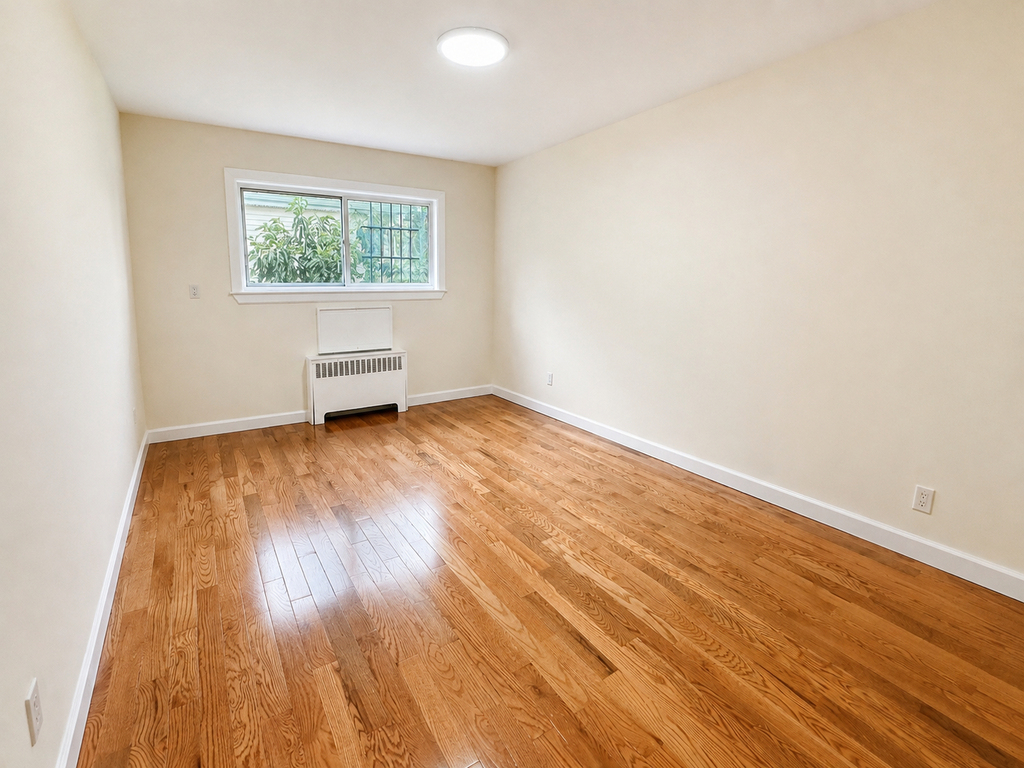 752 Van Nest Avenue - Photo 3