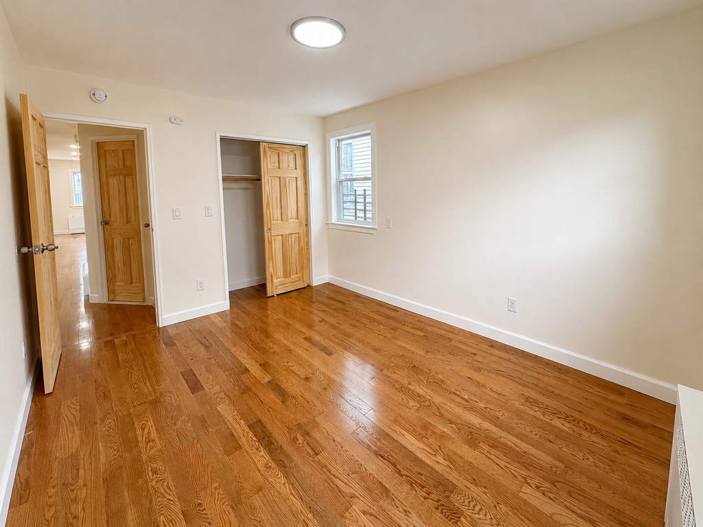 752 Van Nest Avenue - Photo 6