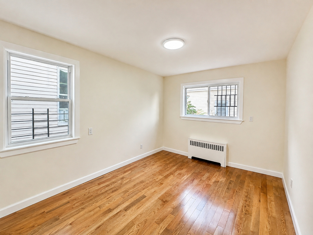 752 Van Nest Avenue - Photo 5