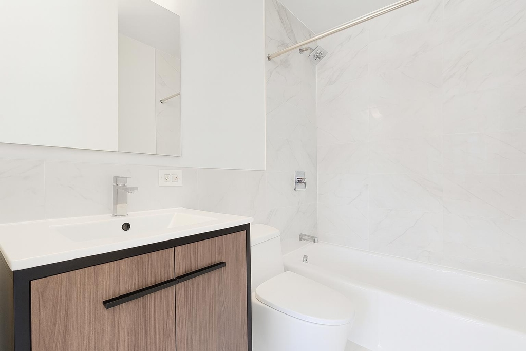 1735 York Avenue - Photo 6