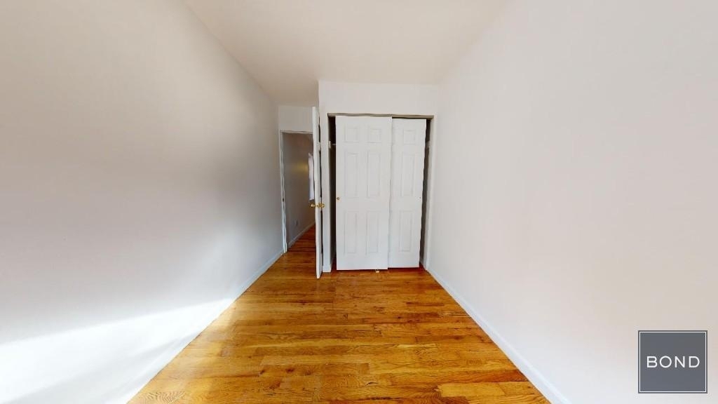 East 92nd Street - Photo 6