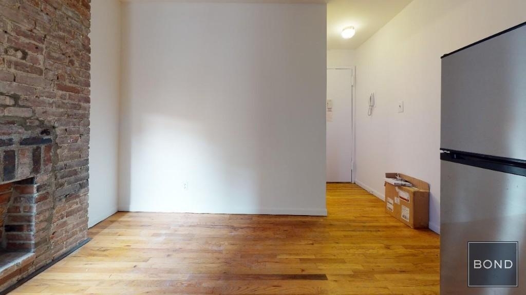 East 92nd Street - Photo 1