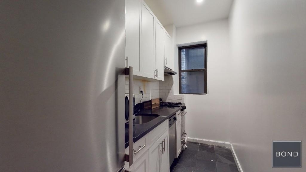 East 87th Street - Photo 3