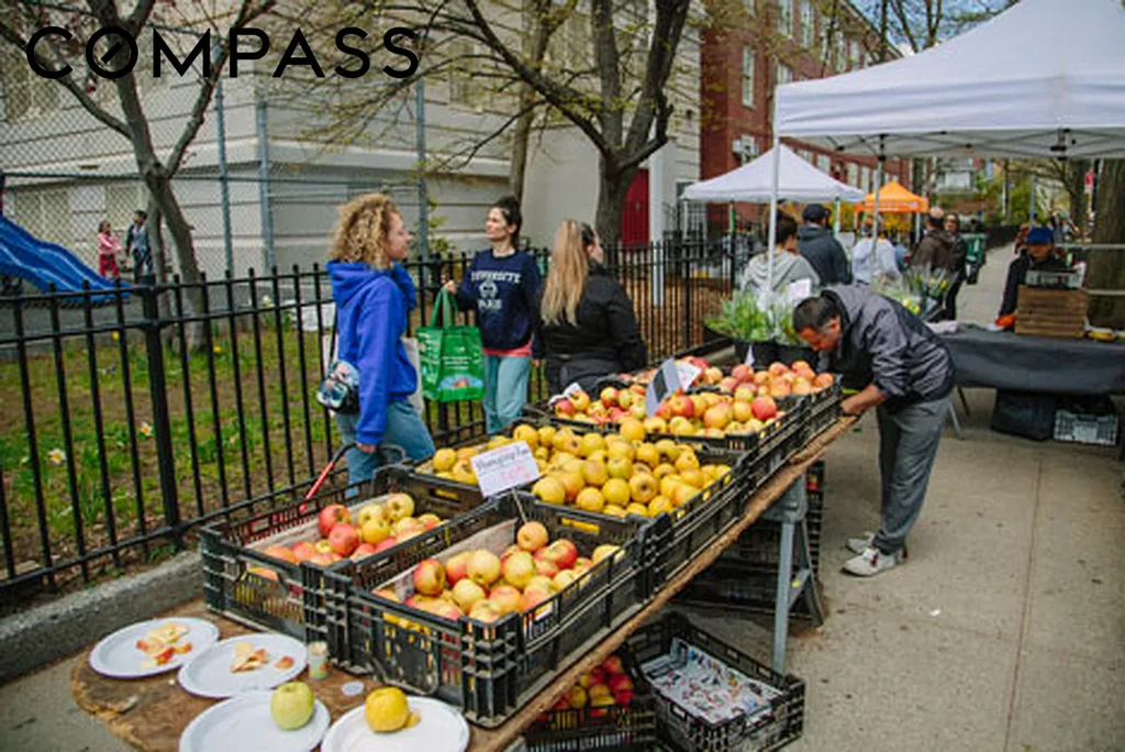 East 28th Street - Photo 9