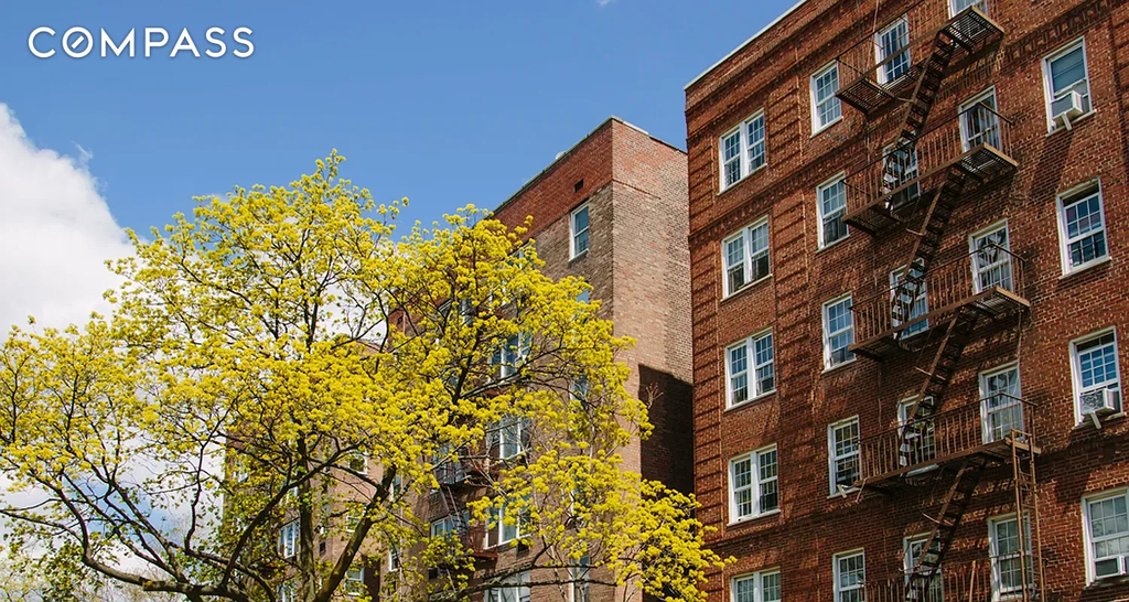 East 28th Street - Photo 8