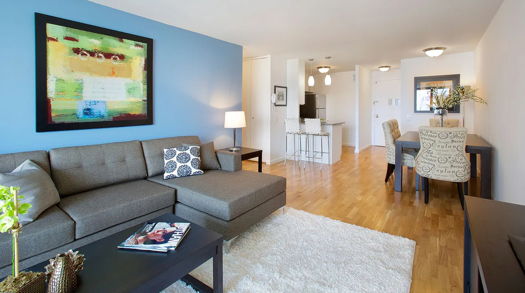 355 South End Avenue - Photo 1