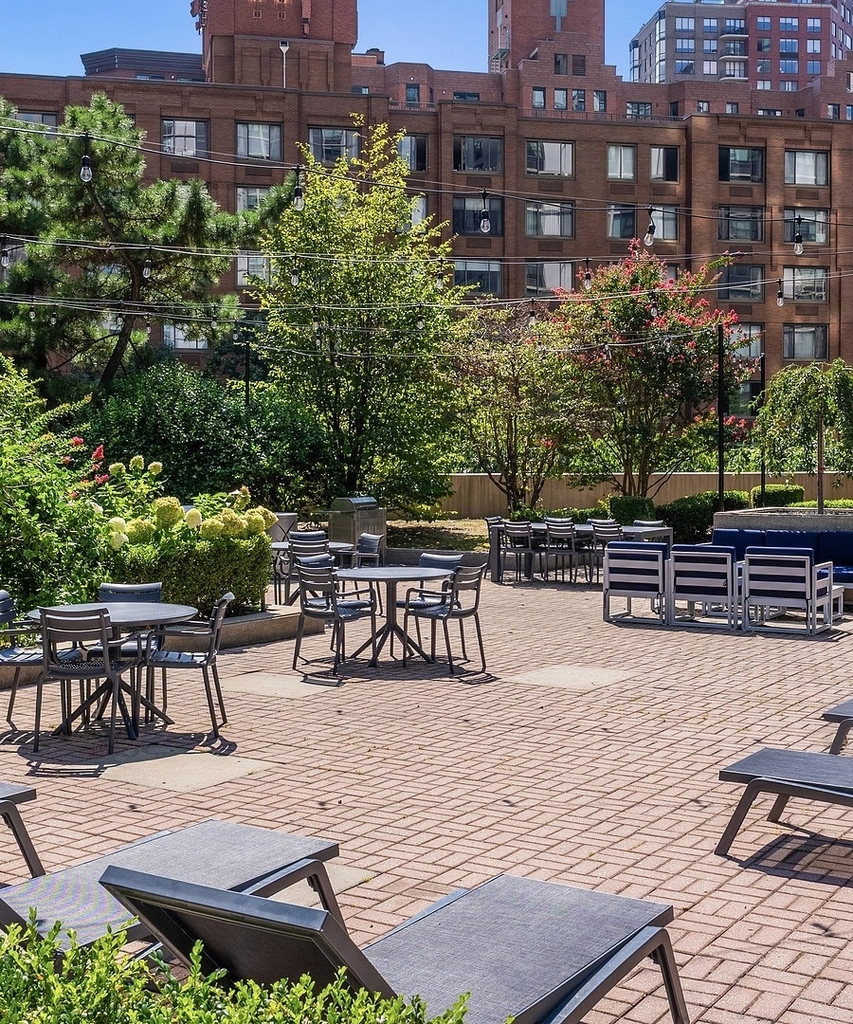 355 South End Avenue - Photo 14
