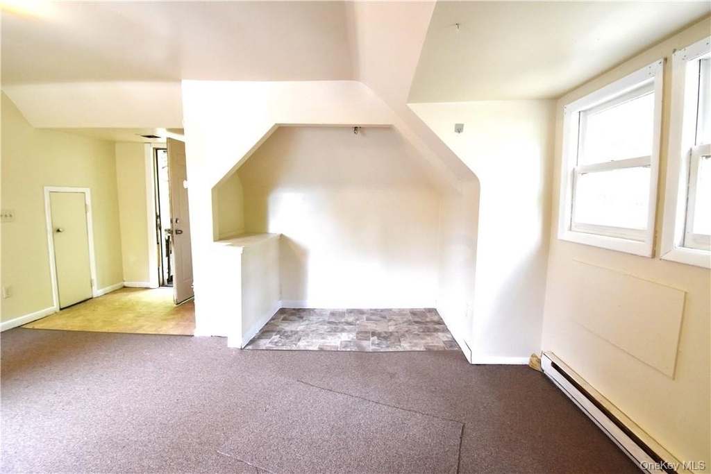 70 High Street - Photo 2