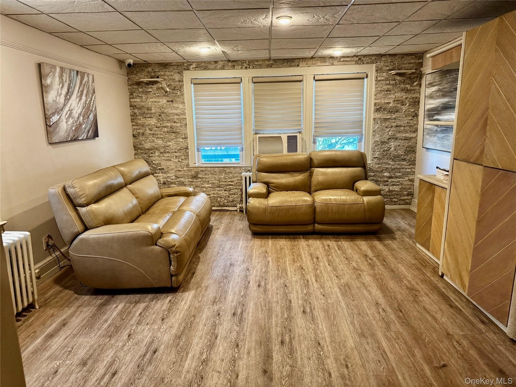 3929 Merrick Road - Photo 4