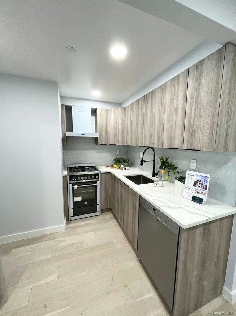 37-32 89th Street - Photo 2