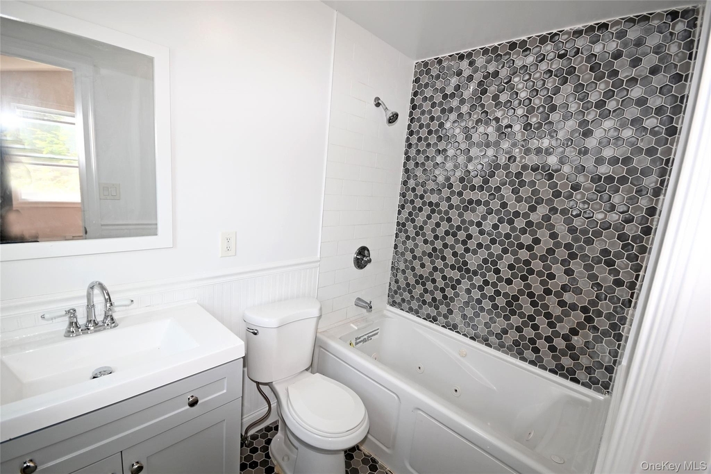 145-29 243rd Street - Photo 17