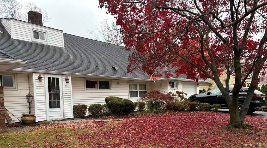 14 Peachtree Lane - Photo 2