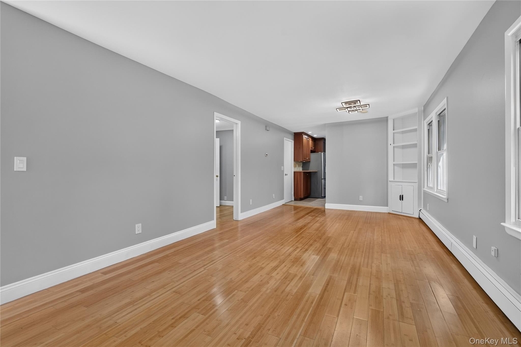 34 Winona Avenue - Photo 8