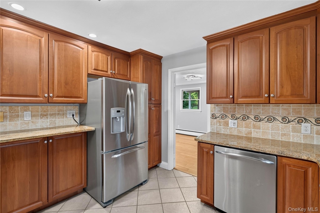 34 Winona Avenue - Photo 20