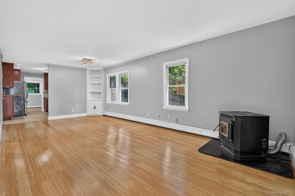 34 Winona Avenue - Photo 7