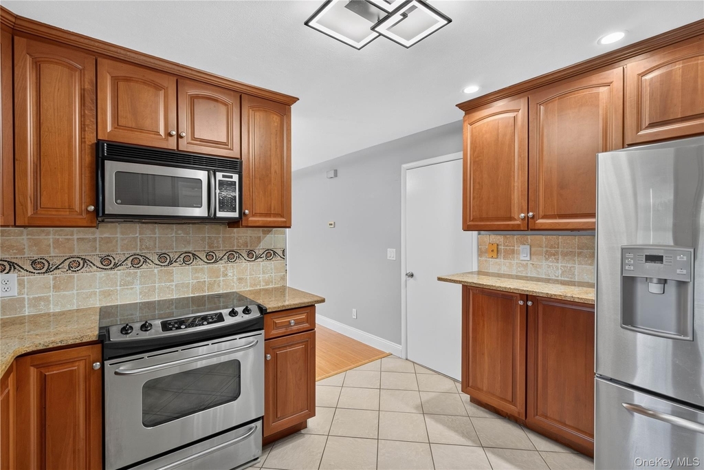 34 Winona Avenue - Photo 19